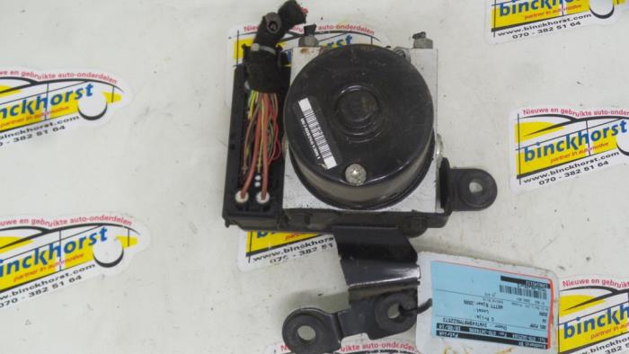 Gebruikte ABS Pomp Volkswagen Bora (1J2) 2.0 Prijs € 131,25 Margeregeling aangeboden door Binckhorst BV