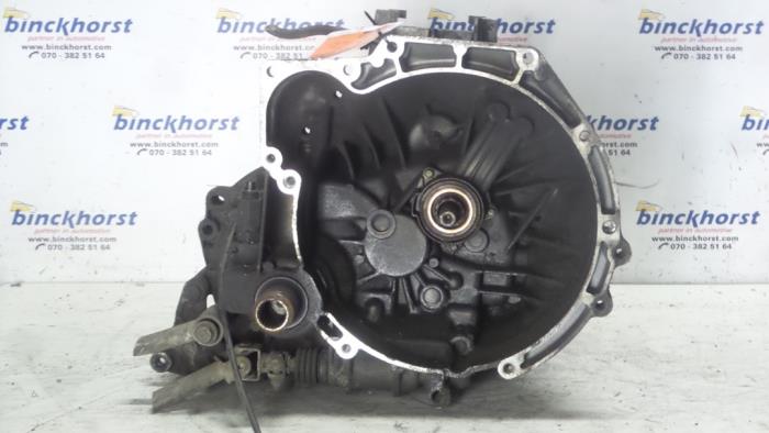 Gebruikte Versnellingsbak Mazda 121 (JA/JB) 1.3i LX,GLX Prijs € 105,00 Margeregeling aangeboden door Binckhorst BV