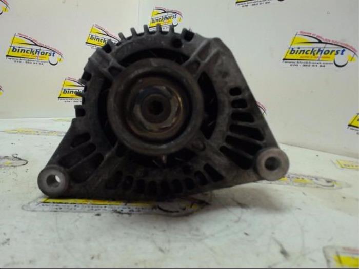 Gebruikte Dynamo Peugeot 306 (7A/C/S) 1.4 Prijs € 42,00 Margeregeling aangeboden door Binckhorst BV