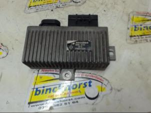 Gebruikte Gloeirelais Renault Kangoo Express (FC) 1.9 D 65 Prijs € 26,25 Margeregeling aangeboden door Binckhorst BV