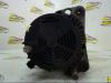 Dynamo van een Volkswagen Polo III (6N1) 1.4i 60 1998