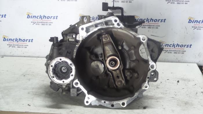 Gebruikte Versnellingsbak Volkswagen New Beetle (9C1/9G1) 2.0 Prijs € 282,45 Margeregeling aangeboden door Binckhorst BV