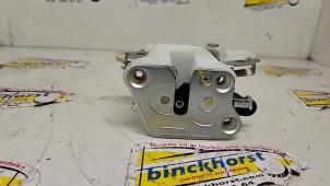 Nieuwe Deurslot Mechaniek 4Deurs links-achter Daewoo Matiz Prijs € 37,64 Inclusief btw aangeboden door Binckhorst BV