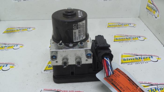 Gebruikte ABS Pomp Chevrolet Orlando (YYM/YYW) 1.8 16V VVT Prijs € 183,75 Margeregeling aangeboden door Binckhorst BV