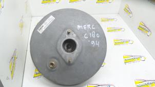 Gebruikte Rembooster Mercedes C (W202) 1.8 C-180 16V Prijs € 36,75 Margeregeling aangeboden door Binckhorst BV