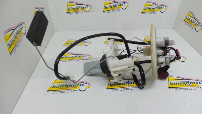 Gebruikte Tank element Pomp Saab 9-5 Estate (YS3E) 3.0t V6 24V Prijs € 52,50 Margeregeling aangeboden door Binckhorst BV