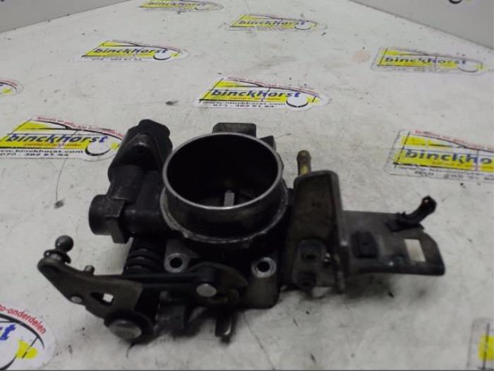 Gebruikte Gasklephuis Opel Zafira (F75) 1.6 16V Prijs € 31,50 Margeregeling aangeboden door Binckhorst BV