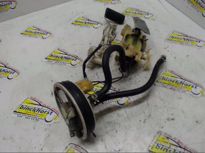Gebruikte Tank element Pomp Nissan Micra (K11) 1.3 LX,SLX 16V Prijs € 36,75 Margeregeling aangeboden door Binckhorst BV