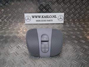 Gebruikte Schuifdak schakelaar Mercedes E (W211) 5.0 E-500 V8 24V Prijs op aanvraag aangeboden door kaslo auto parts