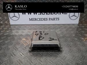 Gebruikte Computer Motormanagement Mercedes S (W220) 4.3 S-430 V8 24V Prijs € 100,00 Margeregeling aangeboden door kaslo auto parts