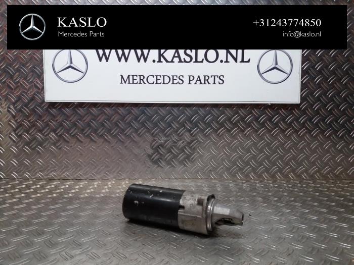 Gebruikte Startmotor Mercedes S (W221) 3.0 S-320 CDI 24V Prijs € 50,00 Margeregeling aangeboden door kaslo auto parts