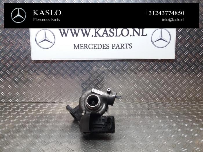 Gebruikte G-lader Mercedes S (W220) 4.0 S-400 CDI V8 32V Prijs € 300,00 Margeregeling aangeboden door kaslo auto parts