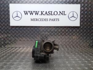 Gebruikte Gasklephuis Mercedes CLK (W208) 2.0 200 16V Prijs € 75,00 Margeregeling aangeboden door kaslo auto parts