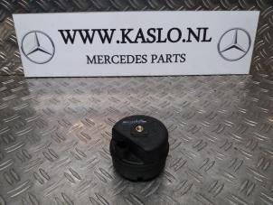 Gebruikte Alarm sirene Mercedes SL (R230) 5.0 SL-500 V8 24V Prijs op aanvraag aangeboden door kaslo auto parts