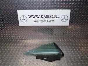 Gebruikte Driehoeks Ruit rechts-achter Mercedes SL (R230) 5.0 SL-500 V8 24V Prijs op aanvraag aangeboden door kaslo auto parts