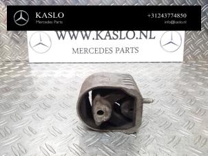 Gebruikte Motorrubber Mercedes A (W169) 1.5 A-150 Prijs op aanvraag aangeboden door kaslo auto parts