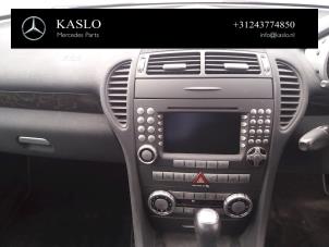 Gebruikte Display Interieur Mercedes SLK (R171) 3.5 350 V6 24V Prijs op aanvraag aangeboden door kaslo auto parts