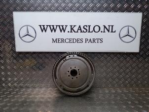 Gebruikte Starterkrans Mercedes A (W169) 1.7 A-180 Prijs op aanvraag aangeboden door kaslo auto parts