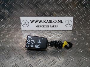 Gebruikte Veiligheidsgordel Insteek rechts-voor Mercedes C Estate (S204) 2.2 C-250 CDI 16V BlueEfficiency Prijs op aanvraag aangeboden door kaslo auto parts