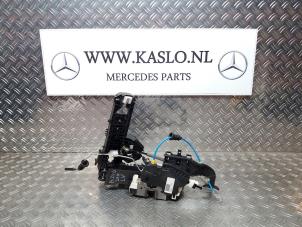 Gebruikte Deurslot Mechaniek 4Deurs links-voor Mercedes B (W246,242) 1.8 B-180 CDI BlueEFFICIENCY 16V Prijs op aanvraag aangeboden door kaslo auto parts