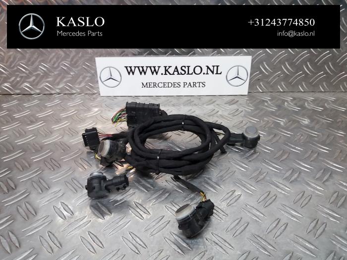 Gebruikte PDC Sensor Set Mercedes E (W212) E-300 BlueTec Hybrid V6 24V Prijs op aanvraag aangeboden door kaslo auto parts
