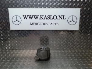 Gebruikte Motorsteun Mercedes E (C207) E-350 CDI V6 24V Prijs op aanvraag aangeboden door kaslo auto parts