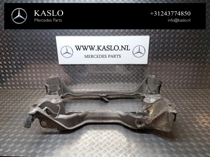 Gebruikte Subframe Mercedes C (W203) 1.8 C-200K 16V Prijs op aanvraag aangeboden door kaslo auto parts
