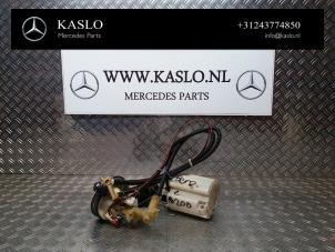 Gebruikte Tank element Pomp Mercedes C (W203) 1.8 C-200K 16V Prijs op aanvraag aangeboden door kaslo auto parts