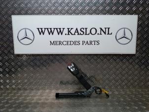 Gebruikte Veiligheidsgordel Insteek rechts-voor Mercedes R (W251) 3.0 320 CDI 24V 4-Matic Prijs op aanvraag aangeboden door kaslo auto parts