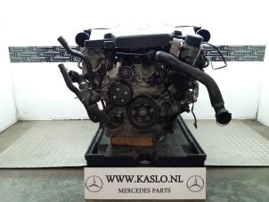 Gebruikte Motor Mercedes SL (R230) 5.0 SL-500 V8 24V Prijs € 1.000,00 Margeregeling aangeboden door kaslo auto parts
