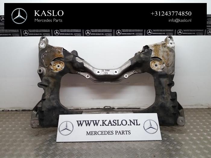 Gebruikte Subframe Mercedes SL (R230) 5.0 SL-500 V8 24V Prijs € 250,00 Margeregeling aangeboden door kaslo auto parts