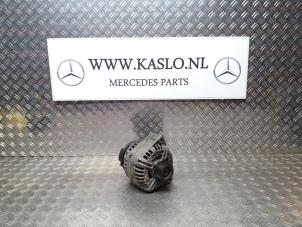 Gebruikte Dynamo Mercedes SL (R230) 5.0 SL-500 V8 24V Prijs € 100,00 Margeregeling aangeboden door kaslo auto parts