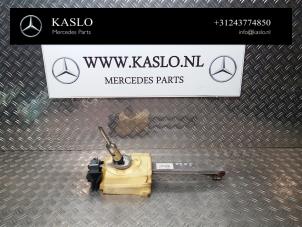 Gebruikte Schakelmechaniek Mercedes C (W205) C-220 2.2 CDI BlueTEC, C-220 d 16V Prijs op aanvraag aangeboden door kaslo auto parts