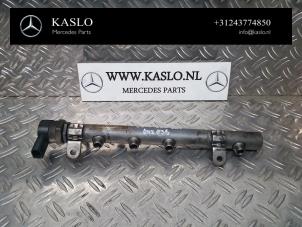 Gebruikte Injector brug Mercedes E (C207) E-350 CDI V6 24V Prijs € 50,00 Margeregeling aangeboden door kaslo auto parts