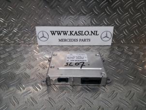 Gebruikte Bluetooth module Mercedes SL (R230) 3.5 SL-350 V6 24V Prijs € 50,00 Margeregeling aangeboden door kaslo auto parts