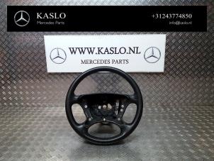 Gebruikte Stuurwiel Mercedes CLS (C219) 320 CDI 24V Prijs € 100,00 Margeregeling aangeboden door kaslo auto parts