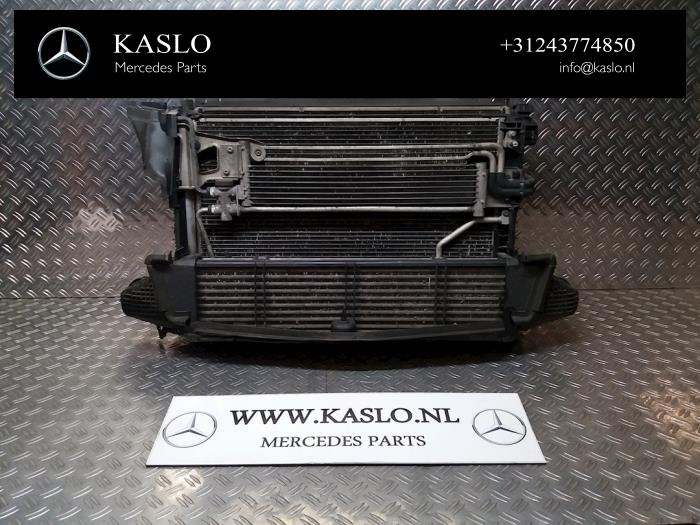 Gebruikte Intercooler Mercedes C (W204) 3.0 C-320 CDI V6 24V Prijs € 50,00 Margeregeling aangeboden door kaslo auto parts