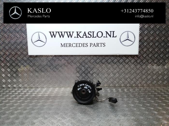 Gebruikte Pomp Servo Mercedes C (C204) 1.8 C-180 CGI 16V BlueEfficiency Prijs € 100,00 Margeregeling aangeboden door kaslo auto parts