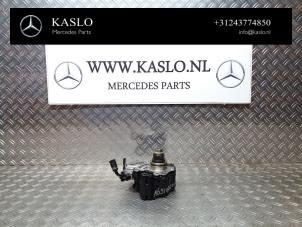 Gebruikte Hogedrukpomp Mercedes E (W212) E-220 CDI 16V BlueEfficiency Prijs € 100,00 Margeregeling aangeboden door kaslo auto parts
