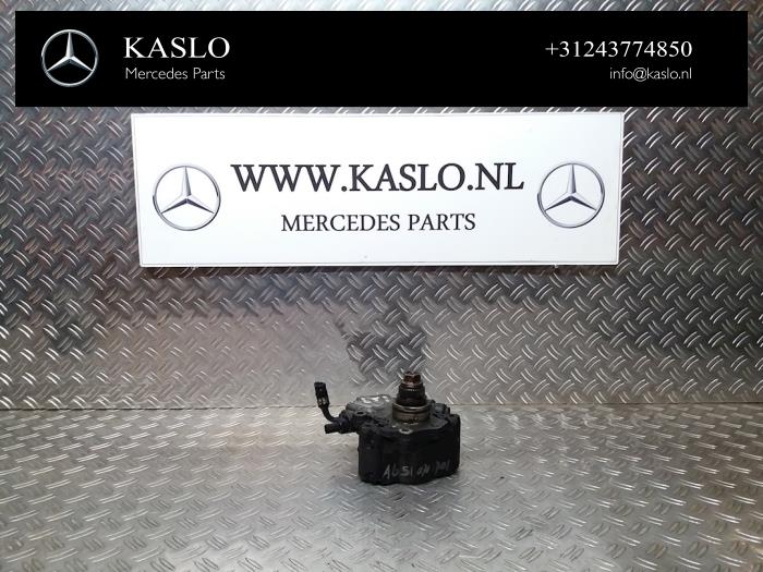 Hogedrukpomp van een Mercedes-Benz E (W212) E-220 CDI 16V BlueEfficiency 2011