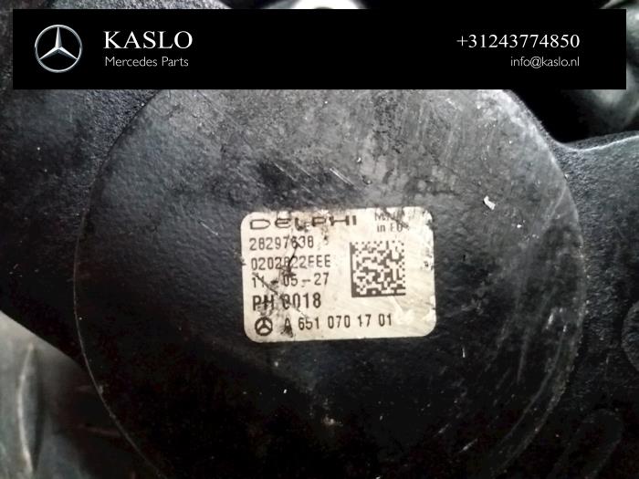 Hogedrukpomp van een Mercedes-Benz E (W212) E-220 CDI 16V BlueEfficiency 2011
