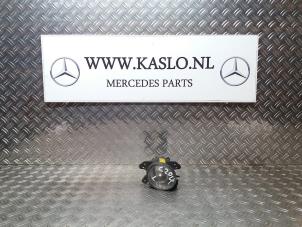 Gebruikte Mistlamp links-voor Mercedes C (W204) 2.2 C-200 CDI 16V Prijs op aanvraag aangeboden door kaslo auto parts