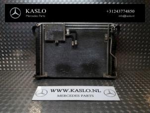 Gebruikte Radiateur Mercedes SL (R230) 3.7 SL-350 V6 18V Prijs € 150,00 Margeregeling aangeboden door kaslo auto parts