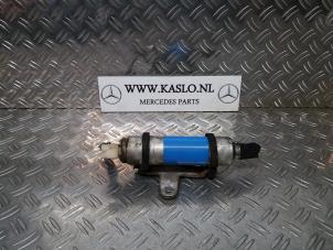 Gebruikte Brandstofpomp Elektrisch Mercedes SL (R230) 5.0 SL-500 V8 24V Prijs op aanvraag aangeboden door kaslo auto parts