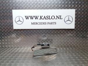 Gebruikte Binnenspiegel Mercedes SL (R230) 5.0 SL-500 V8 24V Prijs op aanvraag aangeboden door kaslo auto parts