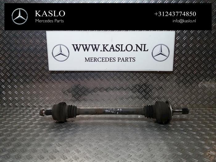 Gebruikte Steekas rechts-achter Mercedes C (W204) 3.0 C-320 CDI V6 24V Prijs € 100,00 Margeregeling aangeboden door kaslo auto parts