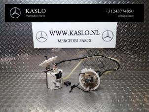 Gebruikte Tank element Pomp Mercedes C (C204) 1.8 C-180 CGI 16V BlueEfficiency Prijs € 100,00 Margeregeling aangeboden door kaslo auto parts