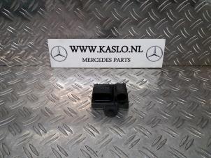 Gebruikte Relais Voorgloei Mercedes A (W176) 1.5 A-180 CDI, A-180d 16V Prijs op aanvraag aangeboden door kaslo auto parts