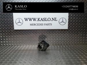 Gebruikte Gasklephuis Mercedes E (W212) E-350 CDI V6 24V BlueEfficiency Prijs € 25,00 Margeregeling aangeboden door kaslo auto parts