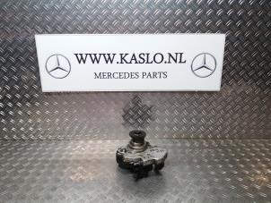 Gebruikte Hogedrukpomp Mercedes E (W212) E-350 CDI V6 24V BlueEfficiency Prijs op aanvraag aangeboden door kaslo auto parts